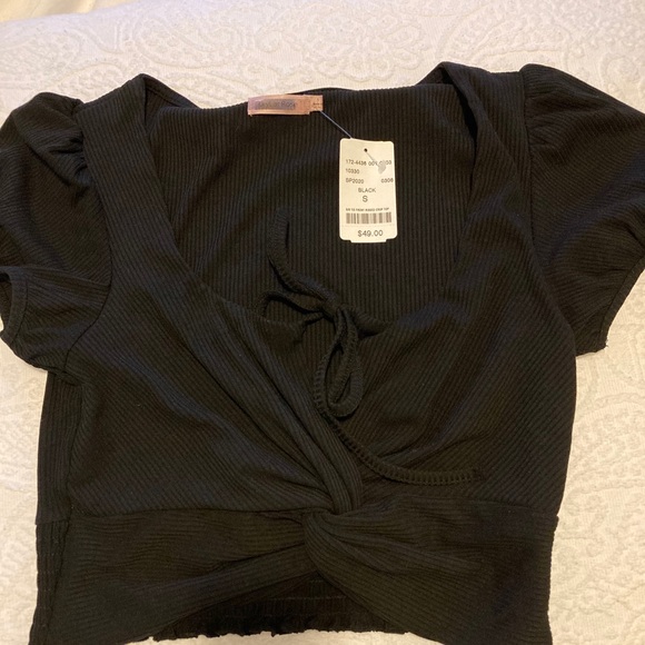 Black detailed crop from M boutique - Picture 5 of 8